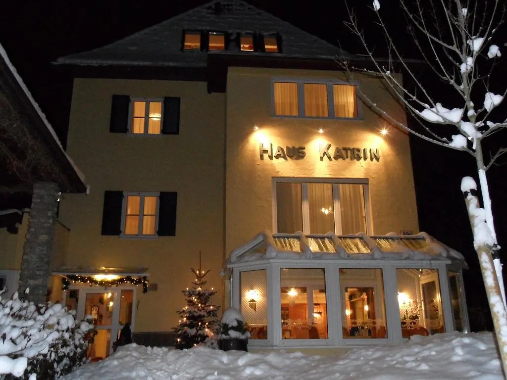 *** Konukevi Pension Katrin Salzburg Avusturya